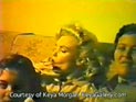 Неизвестное видео с курящей марихуану Мэрилин Монро выставят на eBay