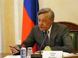 Петр Сумин был избран губернатором Челябинской области в декабре 1996 года, а в 2000 году переизбран на новый срок. В 2005 году его полномочия были продлены еще на пять лет и закончились в апреле 2010 года