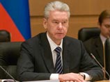 Мэр Москвы Сергей Собянин распорядился принимать меры к директорам организаций и главам департаментов, на подведомственных зданиях которых не приведены в порядок кровли