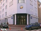 Президент России Дмитрий Медведев поручил Банку России совместно с правительством до 1 июня определить порядок выхода ЦБ из числа акционеров компаний группы ММВБ