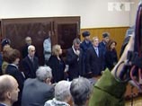 Защита Михаила Ходорковского прокомментировала заявления гособвинителей, которые не исключили, что в отношении недавно осужденных бывших руководителей ЮКОСа Михаила Ходорковского и Платона Лебедева может быть возбуждено третье уголовное дело