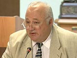 Депутаты встретили аплодисментами это замечание. "Те, кто хлопают, на секунду задумайтесь, что сравнительно недавно такие, с позволения сказать, женщины взорвали несколько самолетов", - заметил, однако, замглавы комитета по безопасности Владимир Колеснико