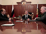 "Мы предполагаем, кто является организатором", - сказал глава ФСБ. Он заверил, что предпринимается все необходимое для скорейшего задержания всех причастных и раскрытия преступления