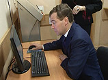 Президент России Дмитрий Медведев, как и обещал в конце января, вплотную занялся проблеме безработицы, которой посвятит весь месяц