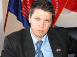 "Помимо всем известного повелителя времени в России появился повелитель пространства. Это глубоко уважаемый мной генерал Миронов", - иронизирует в своем блоге депутат от фракции КПРФ самарской губернской думы Михаил Матвеев