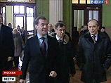 Примечательно, что именно Киевский вокзал, где теперь задержали четырех боевиков, 10 февраля внезапно посетил президент России Дмитрий Медведев
