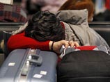 Россияне указывают на плохую информированность о способах и возможностях эвакуации, а также на полное безразличие посольства РФ. Как сообщает "Интерфакс", особую озабоченность высказывают россияне, супруги и дети которых - граждане Японии