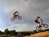 19-        (  ), ,     BMX,            ()