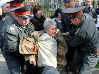    ,  Reuters