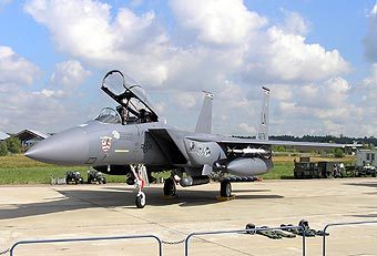 F-15.   , .