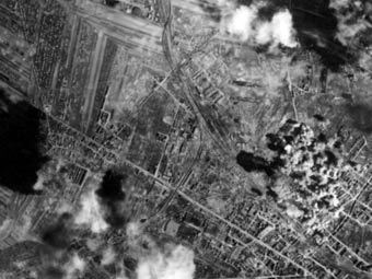 Аэрофотосъемка бомбардировки Вены, 1941 год, фото с сайта wikipedia.org 