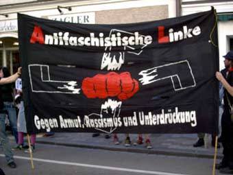 Антифашистская демонстрация в Браунау. Фото с сайта sozialismus.net