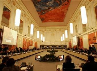 Заседание министров внутренних дел и юстиции стран ЕС в Вене 14 января 2996 года. Фото AFP
