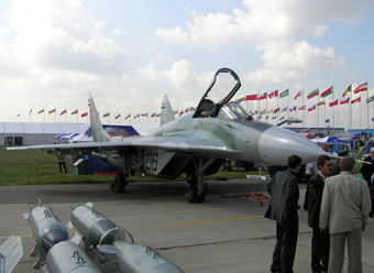 МиГ-29СМТ на МАКС-2005. Фото Алексея Гапеева, Лента.Ру