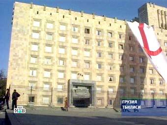 Здание парламента Грузии. Кадр телеканала НТВ 