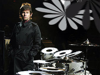  .    moderndrummer.com