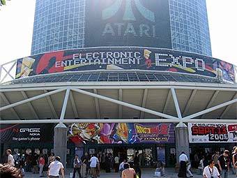  Los Angeles Convention Center.    commanderbond.net
