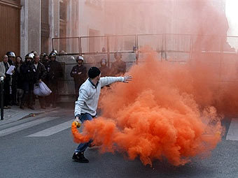  AFP    