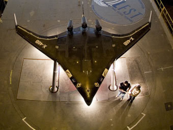   X-48B.    dfrc.nasa.gov