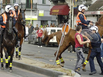  AFP   