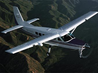  Cessna Caravan.    caravan.cessna.com