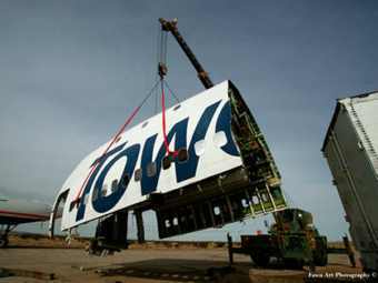    Boeing B-747.    Studio of Environmental Architecture