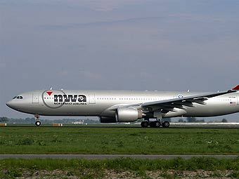   Northwest Airlines.    jetphotos.com 