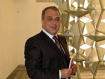  .    pinchukfund.org.
