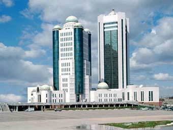    .    parlam.kz.