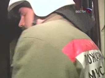 Спасатель МЧС. Кадр телеканала "Вести 24"