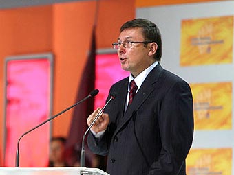  .    razom.org.ua