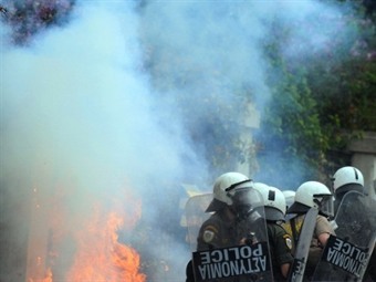 Полиция в центре Афин. Фото©AFP