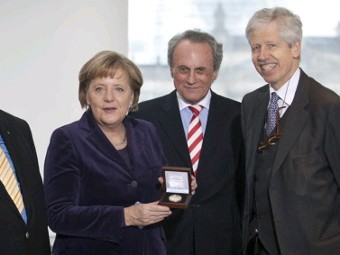          -.     bundeskanzlerin.de