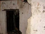 Инцидент произошел в момент тренировки к учениям. Предположительно, артиллерийский снаряд после выстрела попал в один из строящихся жилых двухэтажных домов, никто из жильцов не пострадал. Осколками посекло стену дома