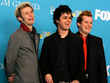 руппа Green Day выложила свой новый альбом "¡Tre!", завершающий их музыкальную трилогию "¡Uno!,&#161;Dos!,&#161;Tre!", на сайте NME за несколько дней до официального релиза