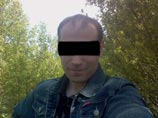 Мошенника по имени Геннадий разоблачили оперативники, нагрянувшие к нему с арестом