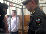 В громком деле многодетного отца и сельского учителя Ильи Фарбера произошел неожиданный поворот. Обвинение попросило суд смягчить осужденному приговор, согласно которому его отправили на семь лет за решетку