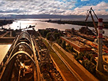 В 2012 году Путину пришлось лично в "ручном режиме" разруливать конфликт Минобороны и Объединенной судостроительной корпорации (ОСК), поставивший под угрозу сроки исполнения госпрограммы вооружений, касающейся поставок флоту стратегических подводных ракет