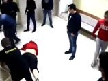 Следственные органы Следственного комитета РФ по Ставропольскому краю в рамках расследования резонансного уголовного дела о массовой драке в больнице Минеральных Вод, закончившейся гибелью человека, задержали еще четверых подозреваемых