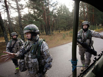 Латвийские военнослужащие. Фото Reuters